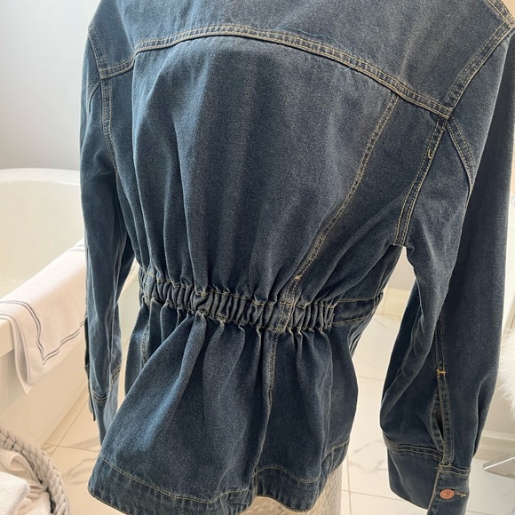 A Safari styled denim jacket with rhinestones size small zippered front - Picture 10 of 17